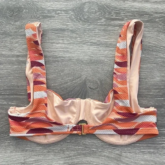 L*Space Shimmer Printed Tori Bikini Top, the wedge - Picture 4 of 11